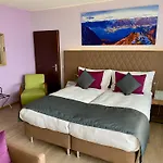 Hotel Swiss Family La Campagnola 3*